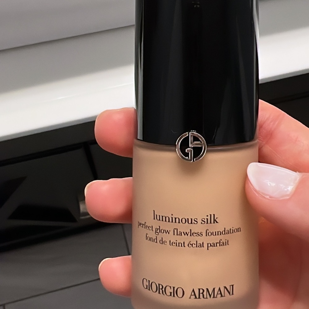 Giorgio Armani Luminous Silk Foundation- Shade 3.5